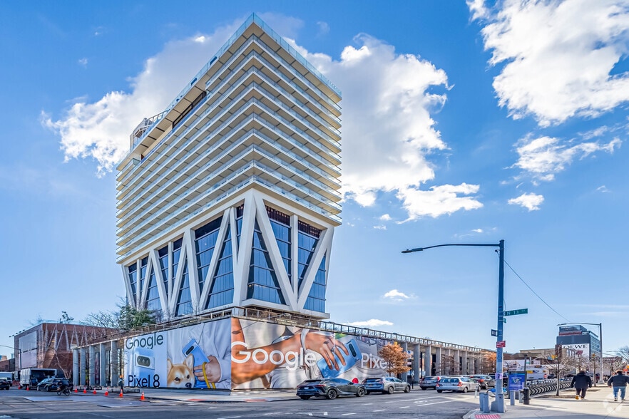 Primary Photo Of 109 N 12th St, Brooklyn Hotel For Lease