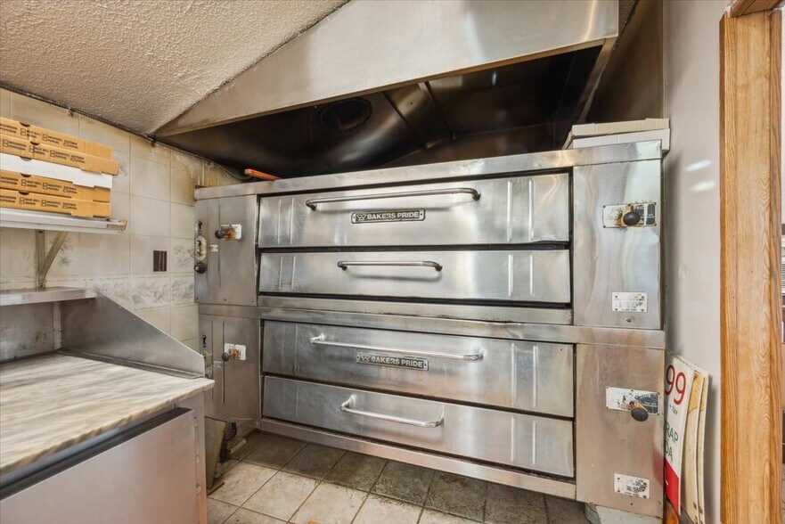 More Photos Of 86 N Gaston Ave, Somerville Restaurant For Sale