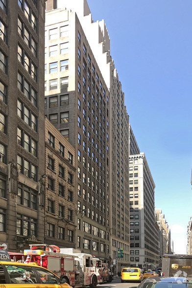 Primary Photo Of 148 W 37th St, New York Office For Lease