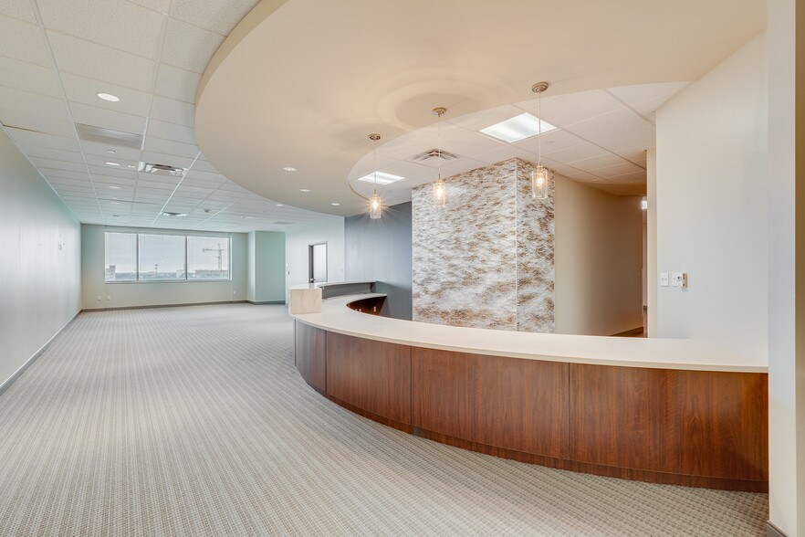 More Photos Of 3900 Junius St, Dallas Medical For Lease