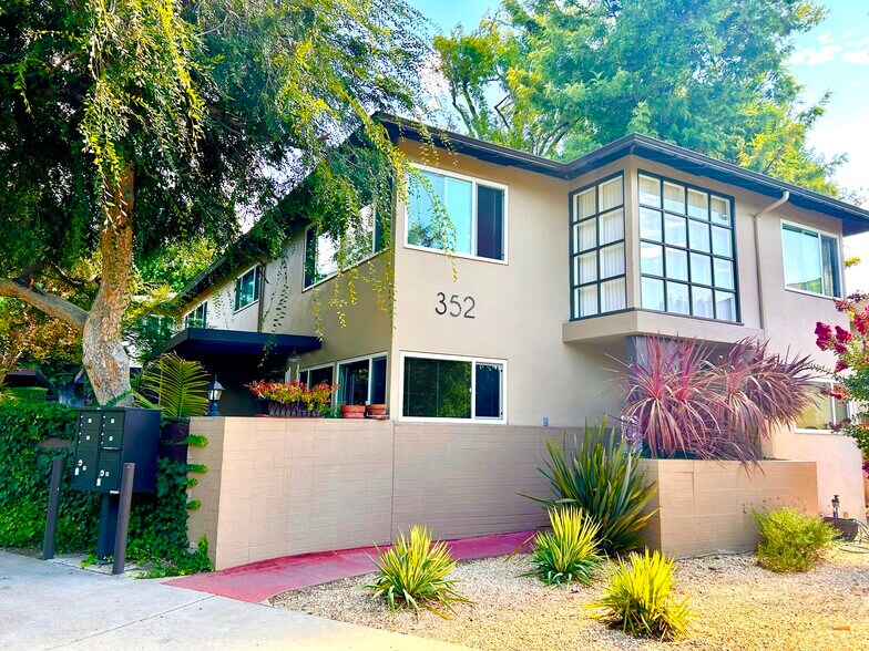 Primary Photo Of 352 Waverly St, Menlo Park Apartments For Sale