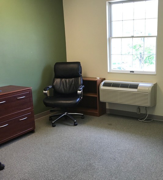 More Photos Of 555 Pleasant St, Attleboro Coworking Space