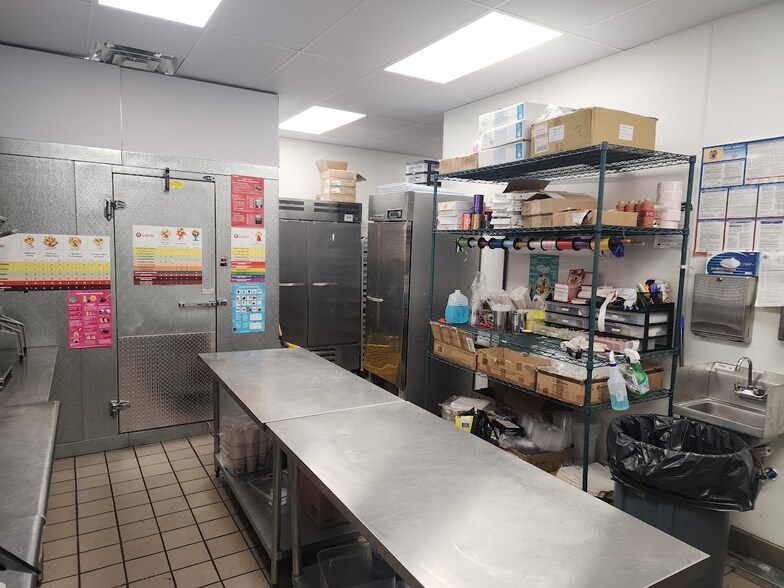 More Photos Of 381 Triangle Rd, Hillsborough Freestanding For Lease