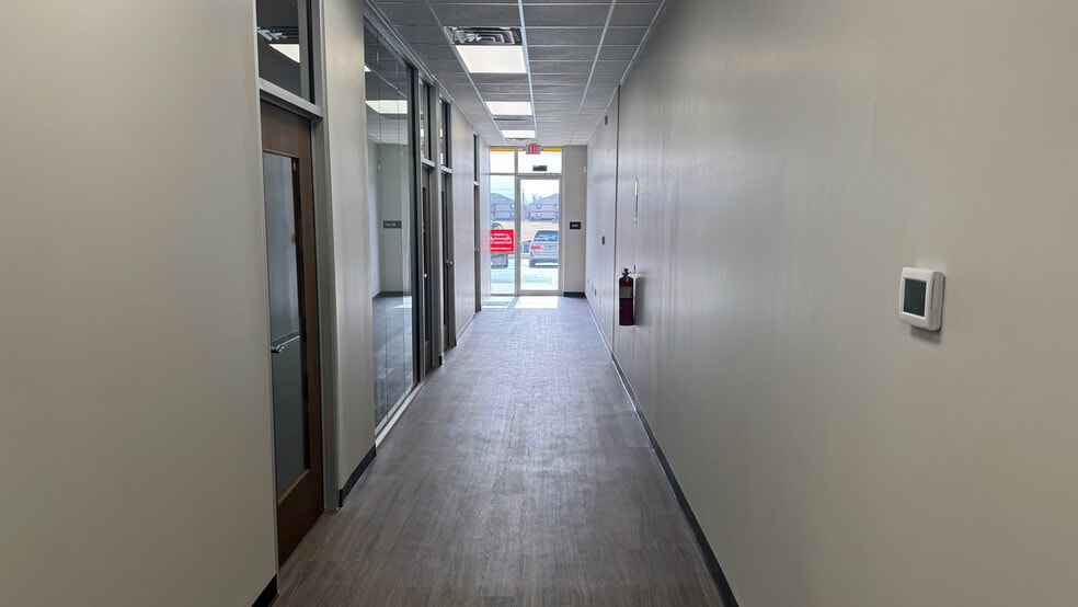 More Photos Of 1451-1487 W South St, Ozark General Retail For Lease