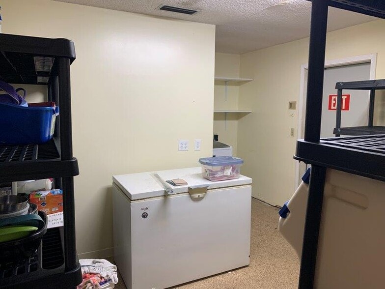 More Photos Of 10569 Lem Turner Rd, Jacksonville Medical For Sale