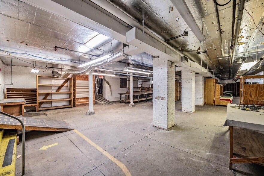 More Photos Of 1804 N Habana Ave, Tampa Manufacturing For Sale