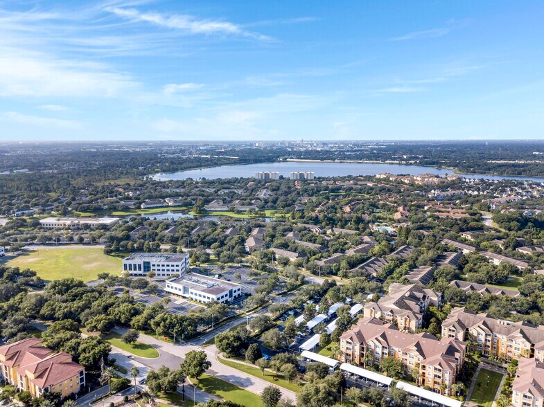 More Photos Of 6200 Metrowest Blvd, Orlando Office For Sale