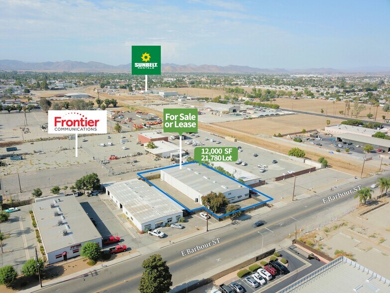 More Photos Of 445 E Menlo Ave, Hemet Warehouse For Lease