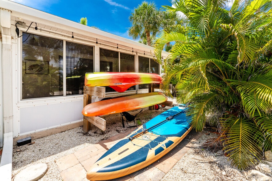 More Photos Of 1130 Gulf Blvd, Englewood Apartments For Sale