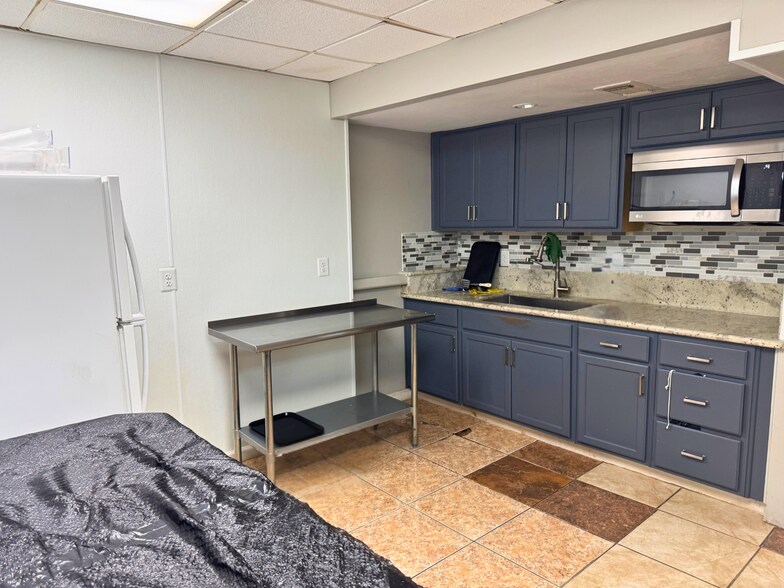 More Photos Of 902 Holland Ave, Galena Park Religious Facility For Sale