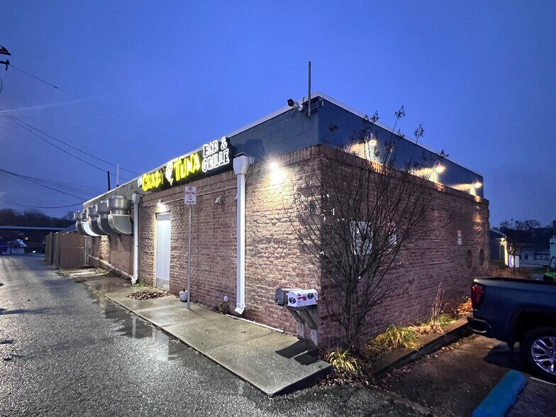 More Photos Of 203 Nanticoke Rd, Essex Restaurant For Sale
