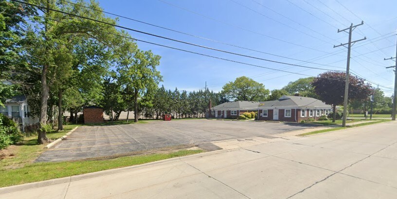 More Photos Of 2011-2017 Middlebelt Rd, Garden City Medical For Lease