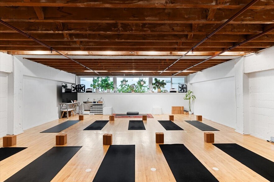 More Photos Of 1250 Folsom St, San Francisco Office Residential For Sale