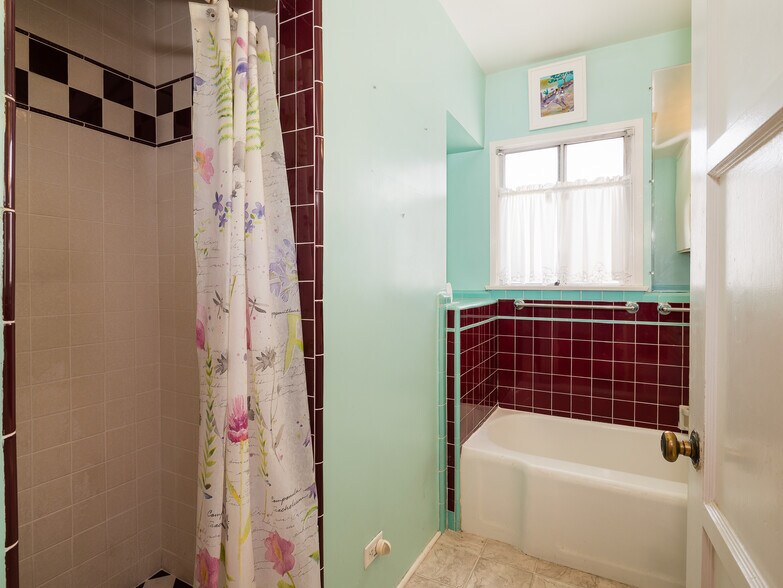 More Photos Of 4381-4385 Overland Ave, Culver City Office Residential For Sale