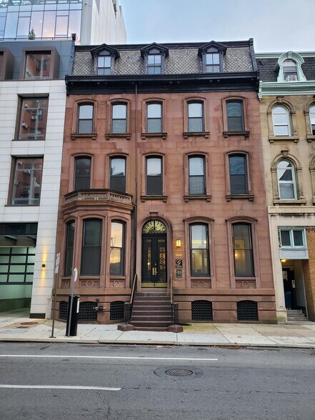 More Photos Of 2112 Walnut St, Philadelphia Office Residential For Sale