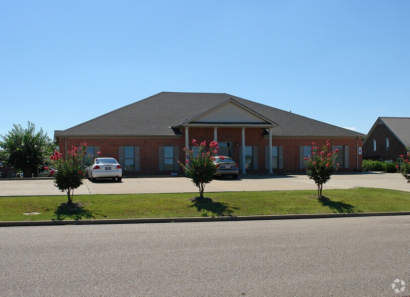 More Photos Of 8149 Old Federal Rd, Montgomery Office For Lease