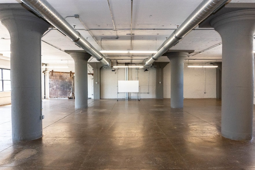 More Photos Of 1023-1025 Hamilton St, Philadelphia Loft Creative Space For Lease