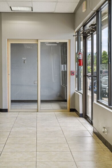 More Photos Of 7444 W Chatfield Ave, Littleton Unknown For Lease