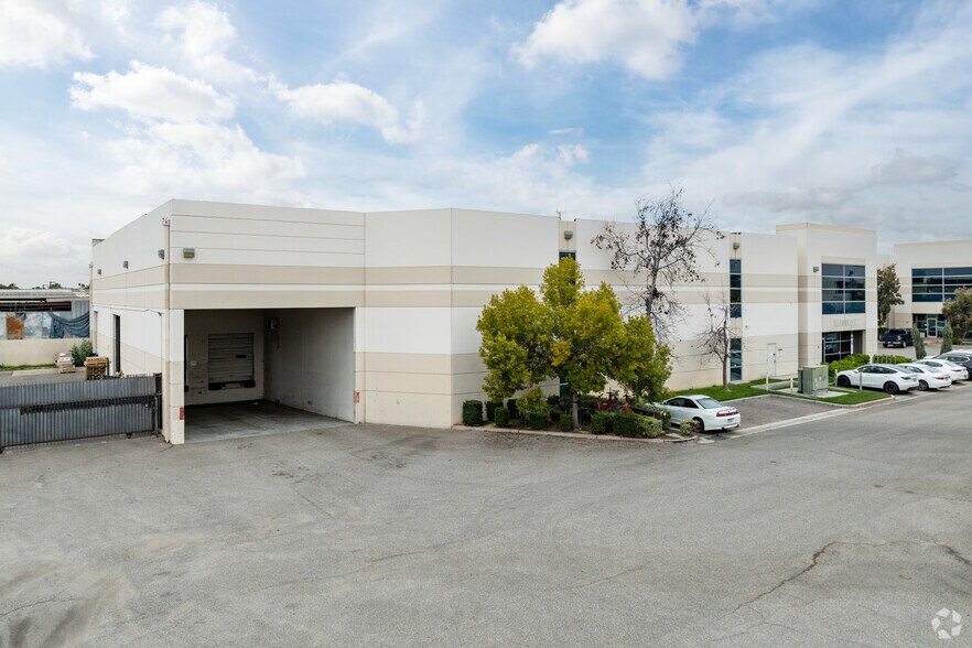 More Photos Of 1488 E Mission Blvd, Pomona Distribution For Sale