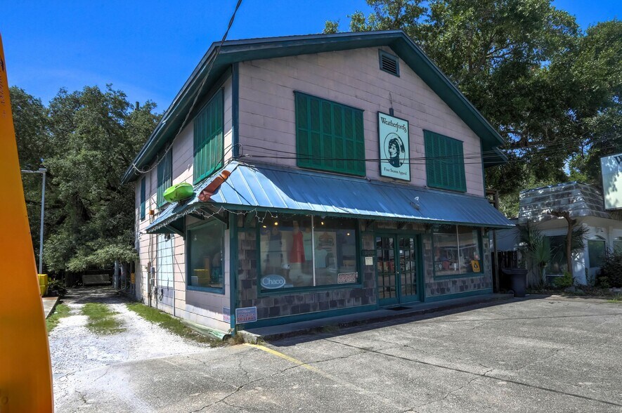 More Photos Of 3009 E Cervantes St, Pensacola Freestanding For Sale