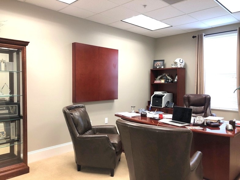 More Photos Of 700 Churchill Ct, Woodstock Office For Lease