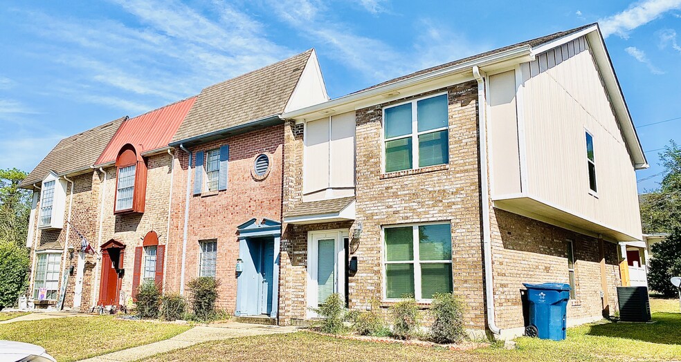 Primary Photo Of 210 Halsey St, Brewton Apartments For Sale