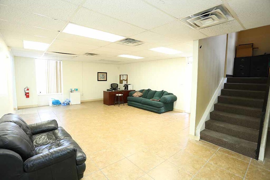 More Photos Of 4023 W Oquendo Rd, Las Vegas Warehouse For Sale