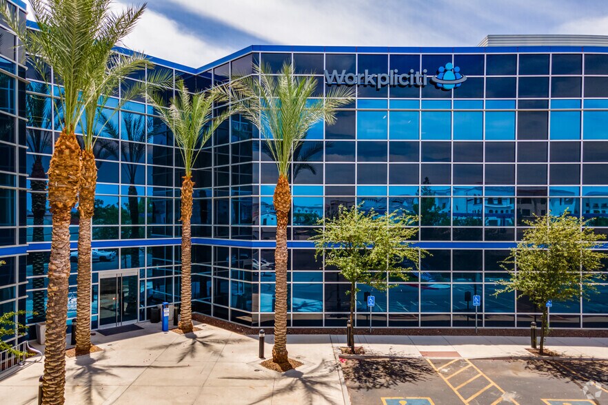 More Photos Of 3377 S Price Rd, Chandler Office For Lease