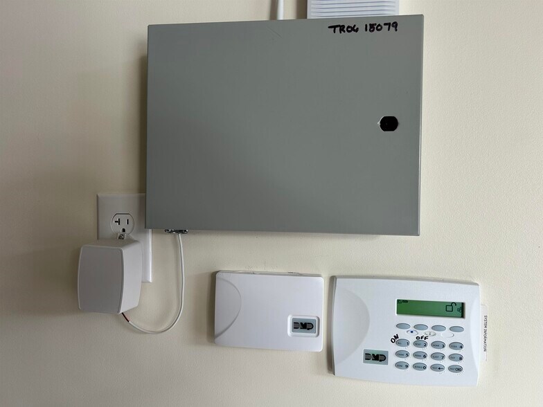 More Photos Of 9 US Route 302, Glen General Retail For Lease