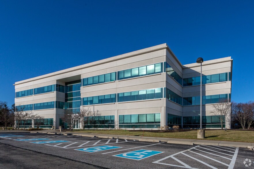 More Photos Of 3900 Kinross Lakes Pky, Richfield Office For Sale