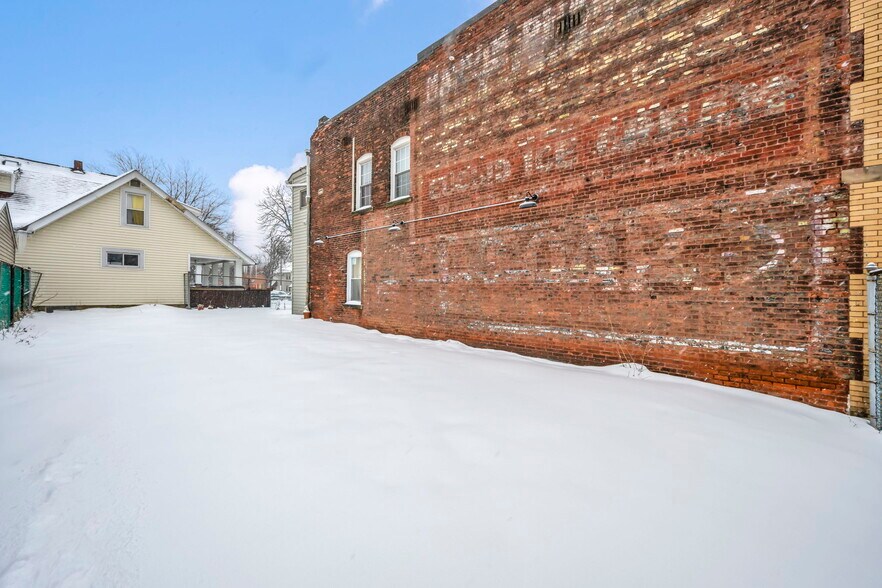 More Photos Of 3471 W 41st St, Cleveland Storefront Retail Residential For Lease