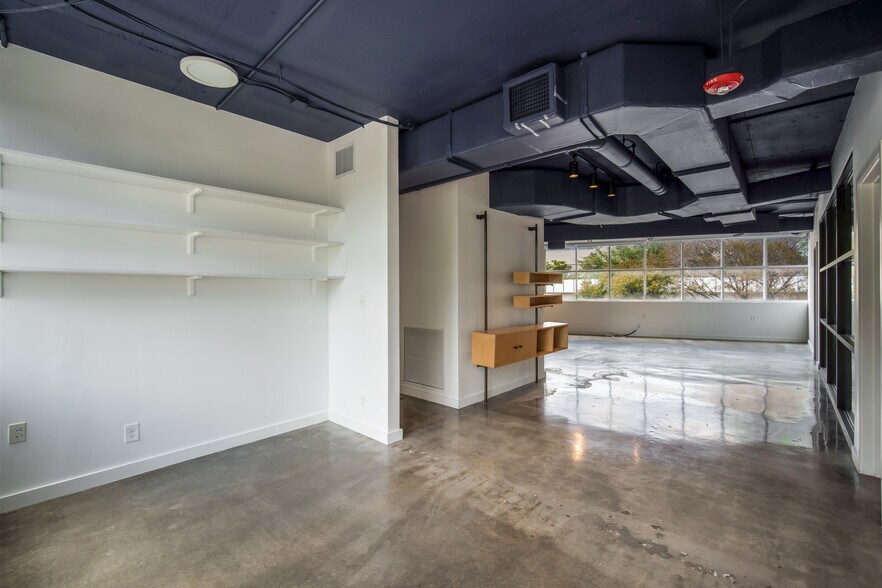 More Photos Of 2424 S Dixie Hwy, Coconut Grove Loft Creative Space For Sale