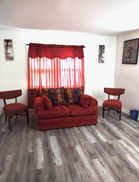 More Photos Of 3162 Buena Vista Ter SE, Washington Apartments For Sale
