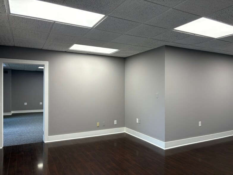 More Photos Of 6099 Riverside Dr, Dublin Office For Lease