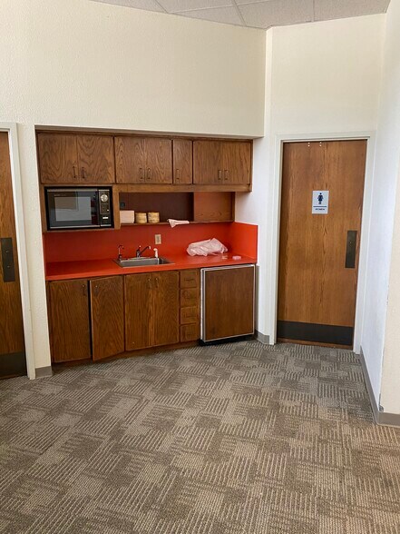 More Photos Of 4805 E Belknap St, Haltom City Bank For Sale