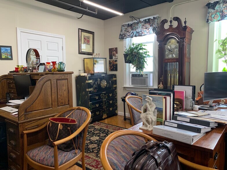 More Photos Of 22 Laurel St, Leominster Warehouse For Sale