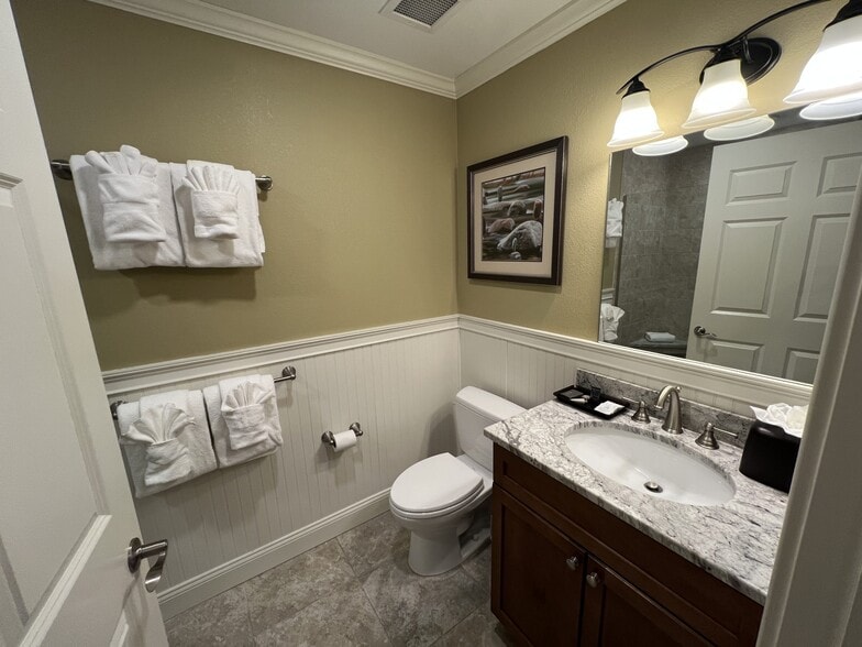 More Photos Of 22 Mountain dr, Lincoln Multifamily For Sale