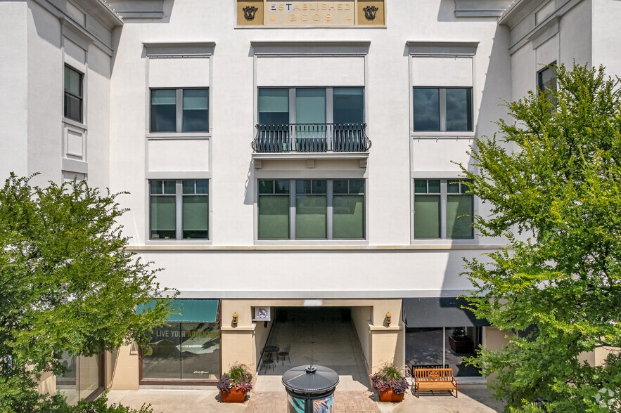 More Photos Of 985 W Bethany Dr, Allen Unknown For Sale