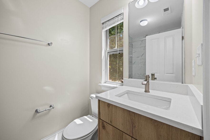 More Photos Of 5306-5320 Park Rd, Charlotte Apartments For Sale