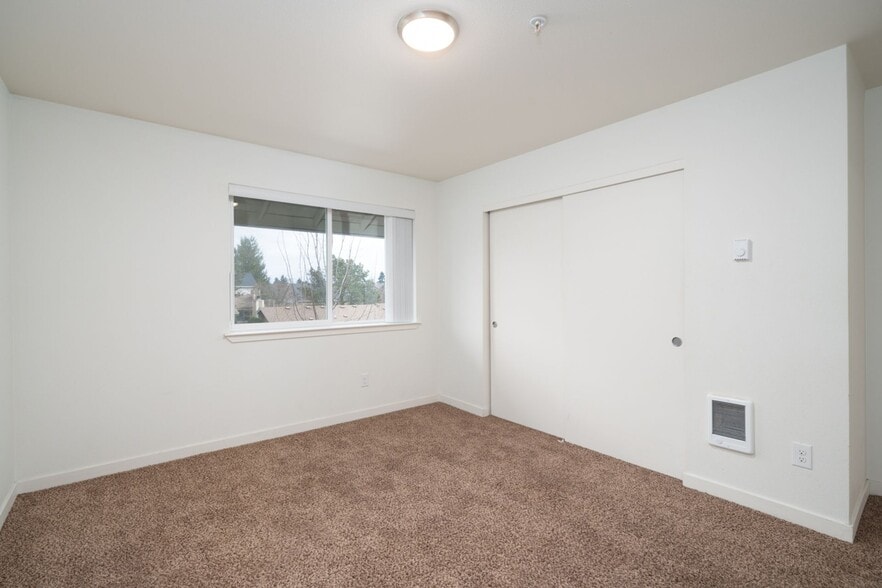 More Photos Of 5750 NE 34th St, Vancouver Apartments For Sale