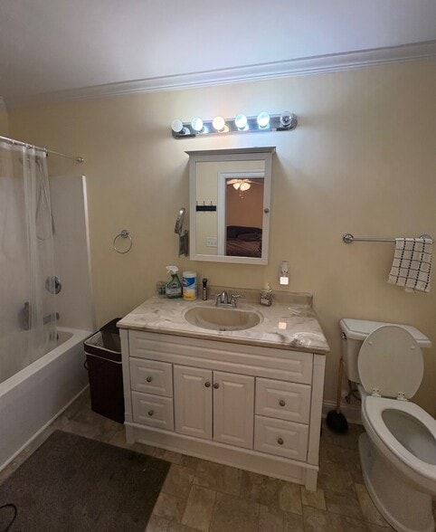 More Photos Of 421-425 S Broad St, Edenton Storefront Retail Residential For Sale