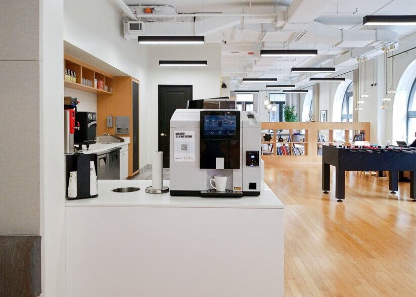 More Photos Of 100 S Juniper St, Philadelphia Coworking Space