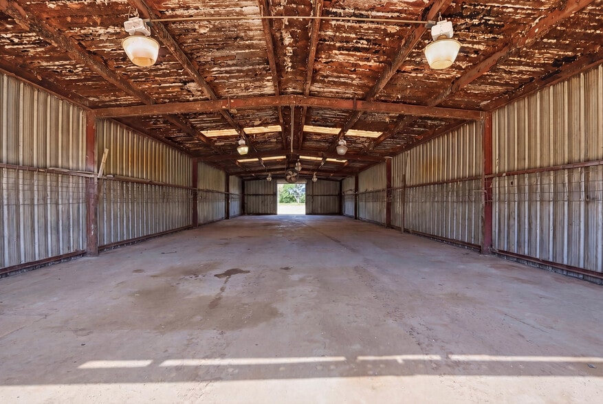 More Photos Of 915 Middle Rd S, Leesburg Industrial For Sale