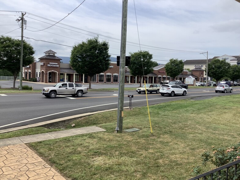 More Photos Of 33859 Old Valley Pike, Strasburg Office For Sale