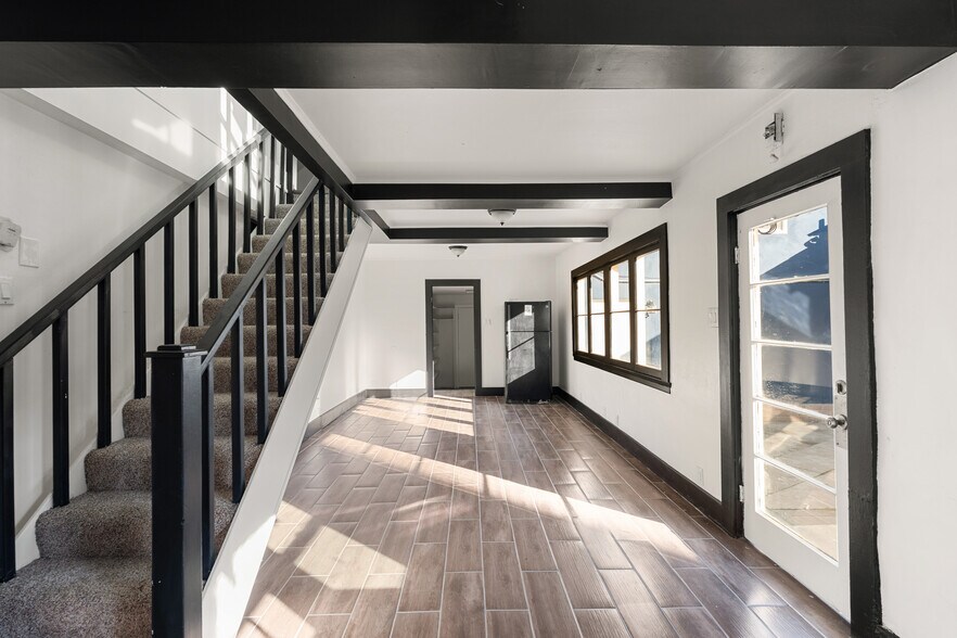 More Photos Of 1825 Baker St, Bakersfield Specialty For Sale