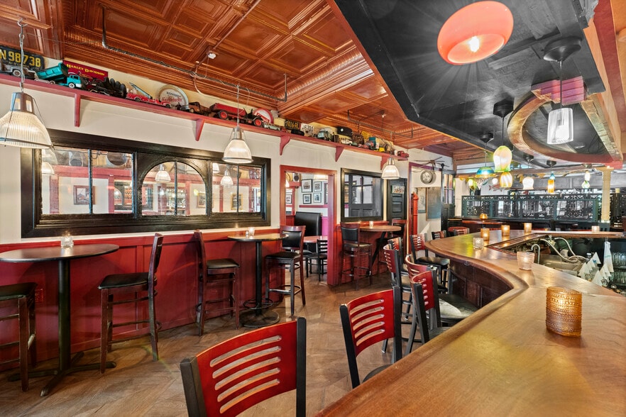 More Photos Of 143 Water St, Stonington Restaurant For Sale