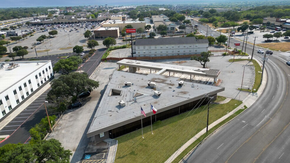 More Photos Of 5404 Wurzbach Rd, San Antonio Medical For Lease