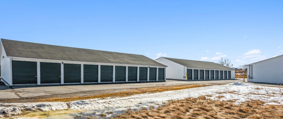 More Photos Of 204 Center Rd, Fairfield Self Storage For Sale