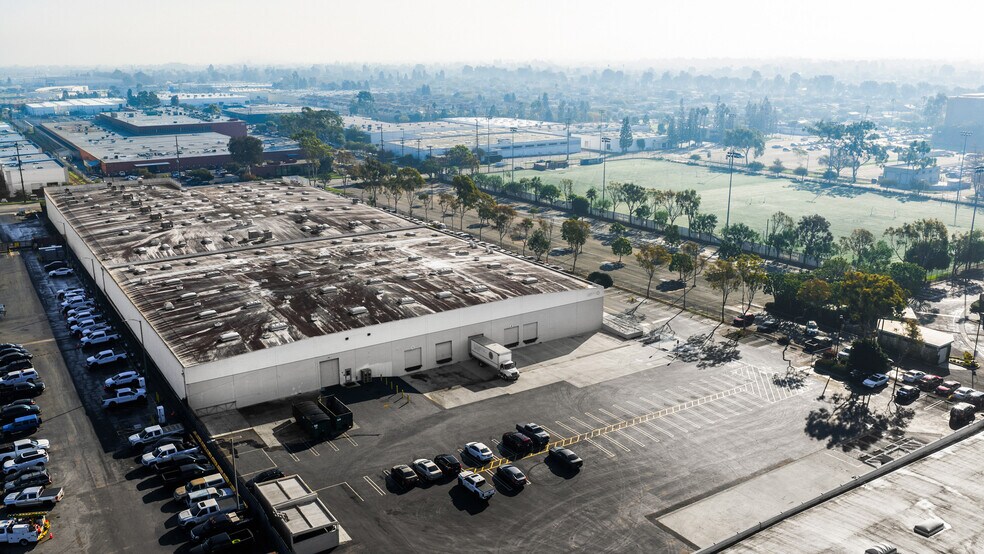 More Photos Of 525 Maple Ave, Torrance Distribution For Lease