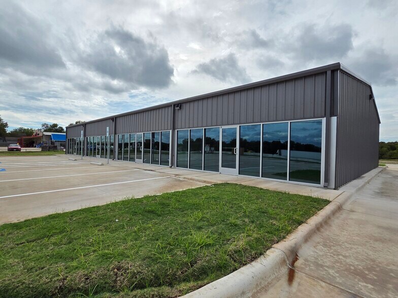 More Photos Of 308 Church Ave, Troy Storefront Retail Office For Lease